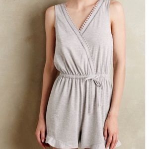 Anthropologie by Eloise grey romper size XS